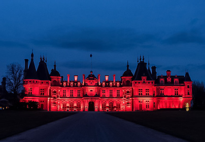 Waddesdon Manor #LightItInRed